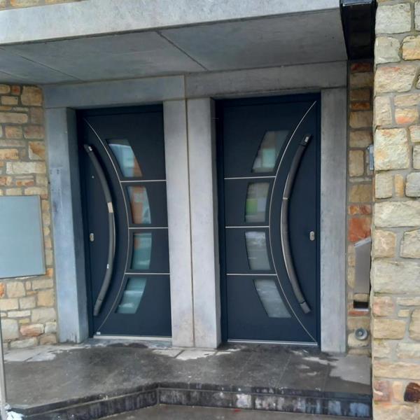 Fenster, Haustüren und Tore einbauen